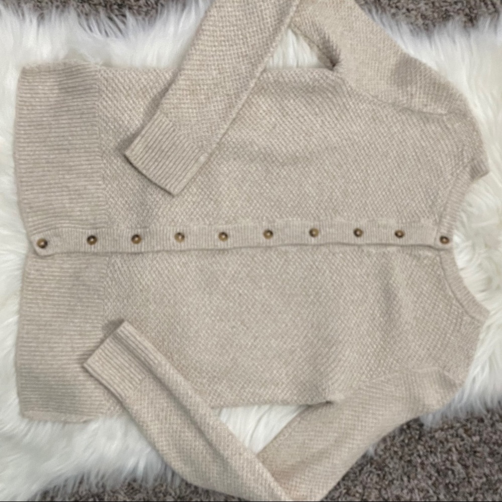 Madewell sweater with buttons down the back - Picture 9 of 10